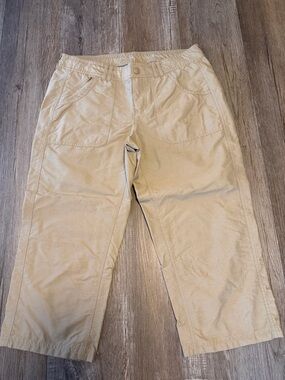 The North Face Women’s Tan Capris